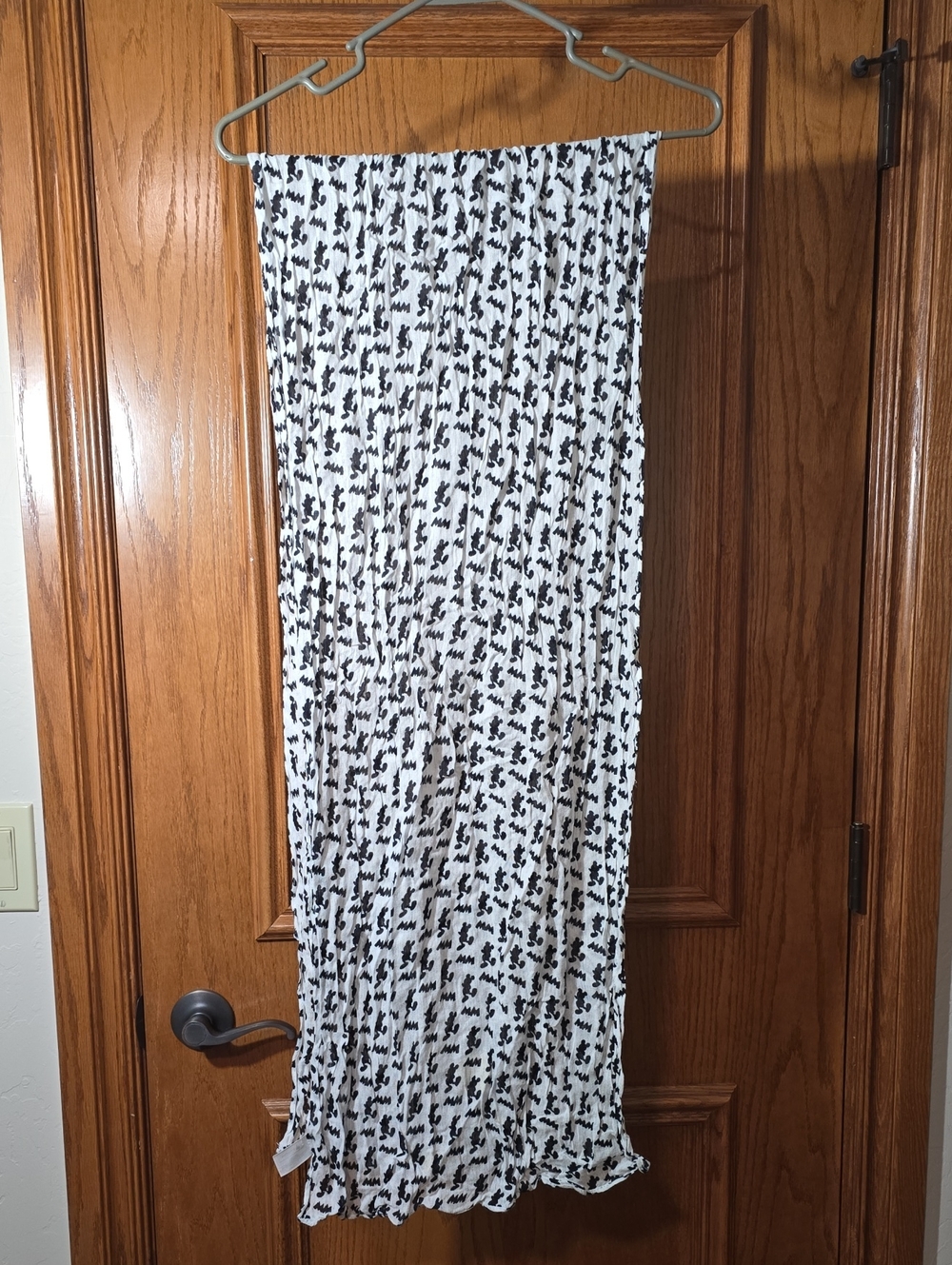 Women’s Black & White Mickey Mouse  Printed Scarf